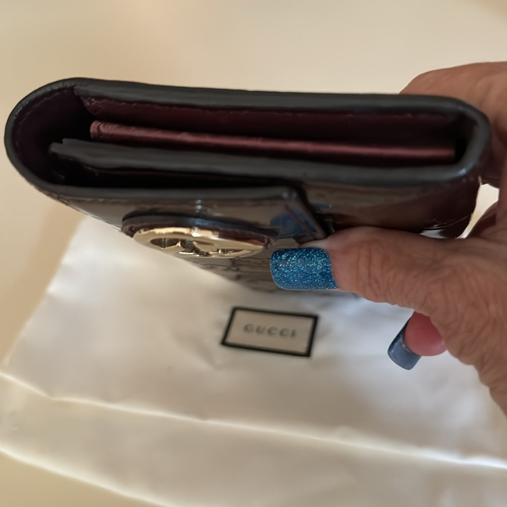 GUCCI 2010s METALLIC BORDEAUX LOVELY HEART WALLET - Picture 6 of 13